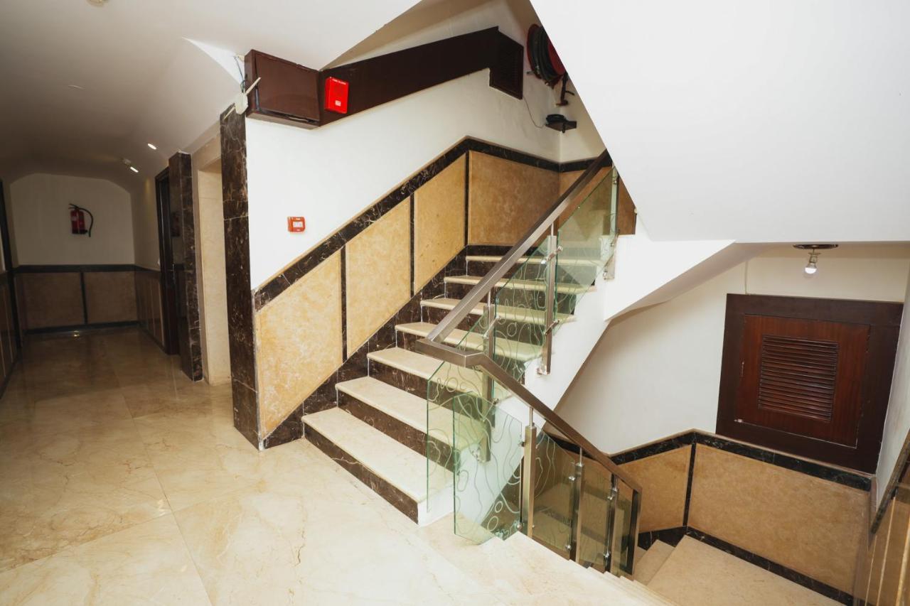Hotel High 5 Land Delhi Kültér fotó