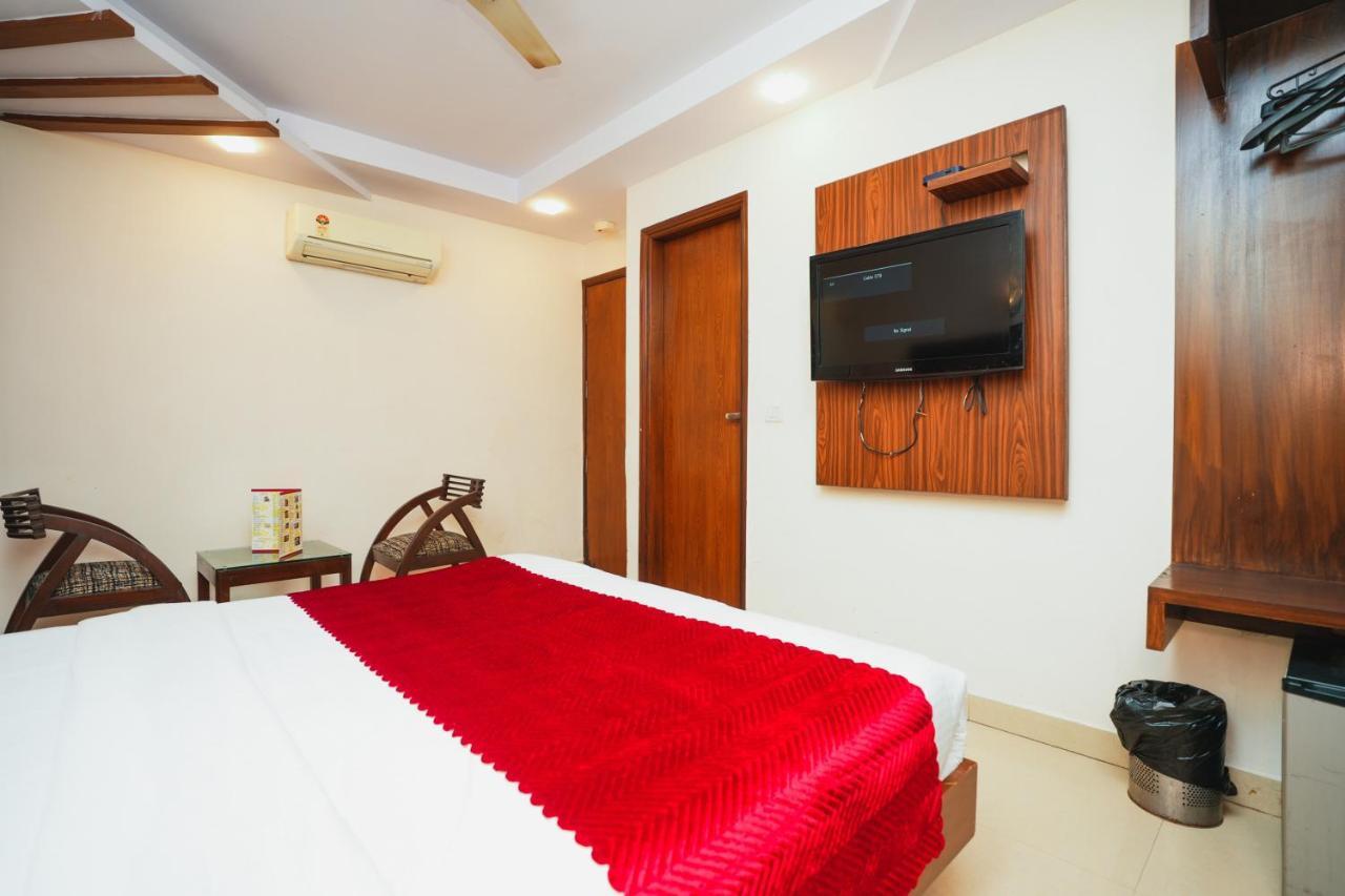Hotel High 5 Land Delhi Kültér fotó